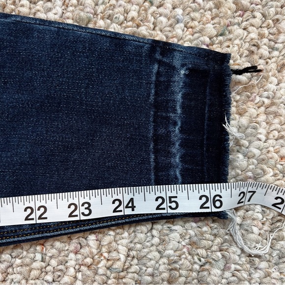 Spanx Distressed Skinny Jeans Raw Hem Stretch Legging Dark Denim Size Medium - Picture 6 of 13
